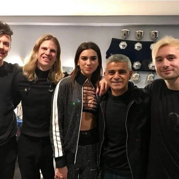 Agent Provocateur Rayna Black 2-piece Set: Bra 34B / Thong AP4 Large - Picture 9 of 13